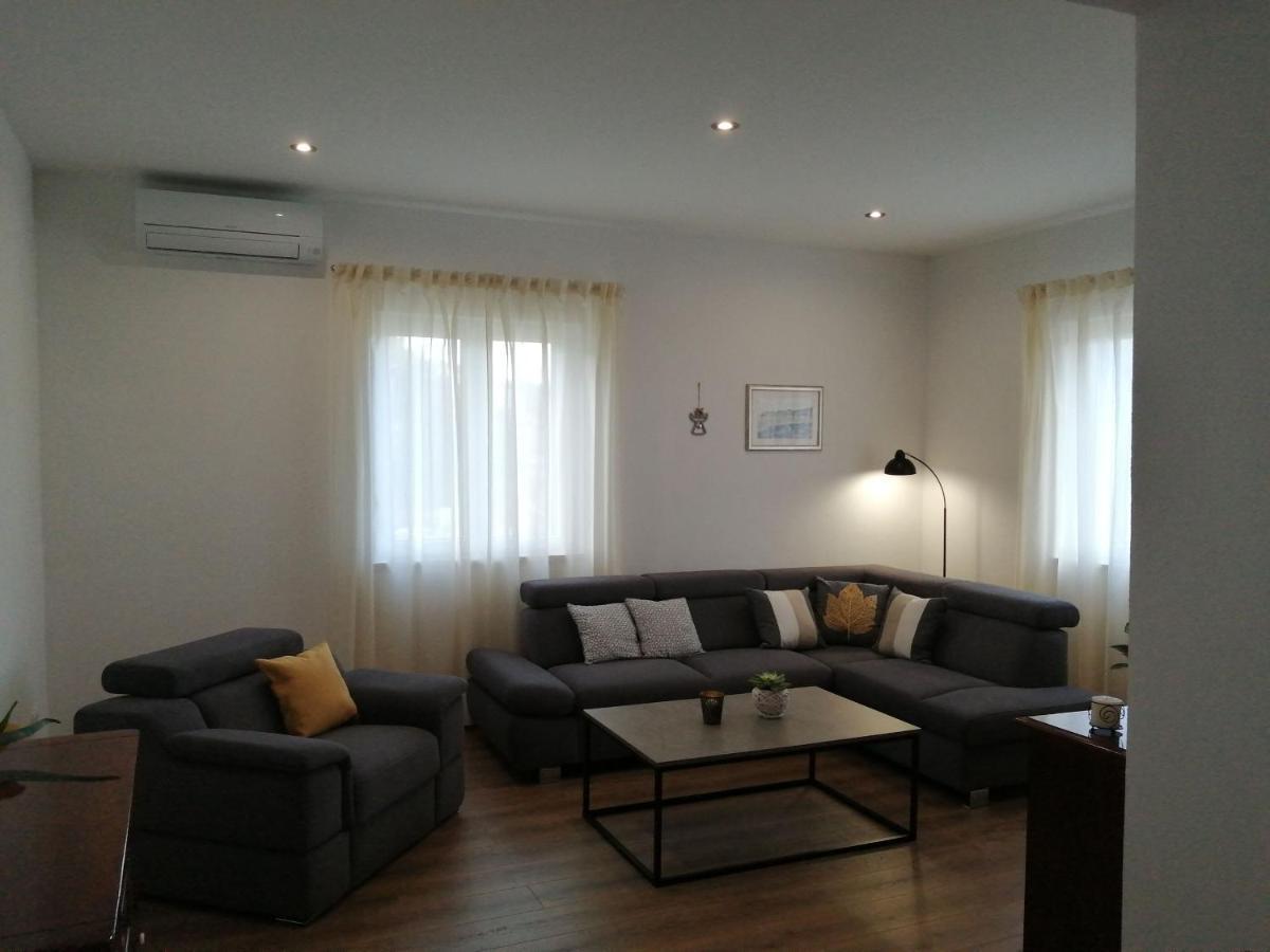 Apartments Jelka 波斯蒂勒 外观 照片