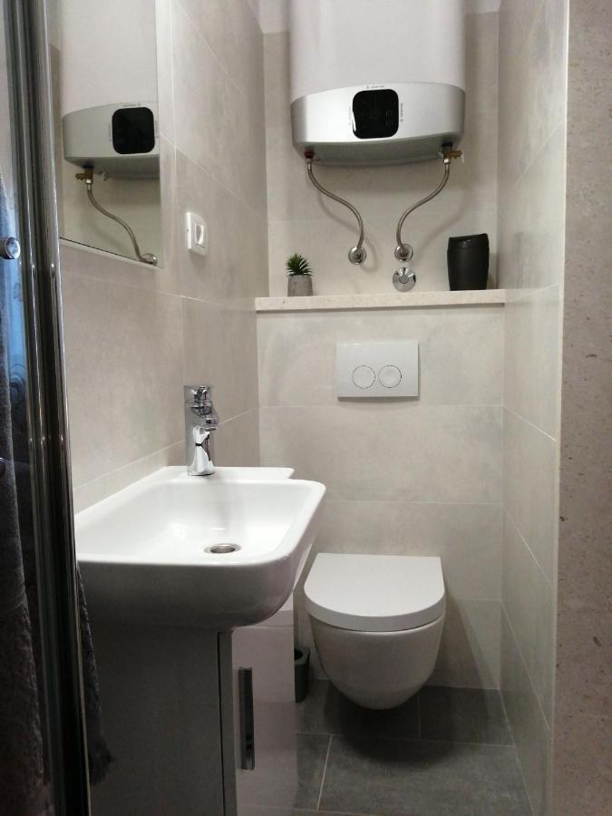 Apartments Jelka 波斯蒂勒 外观 照片
